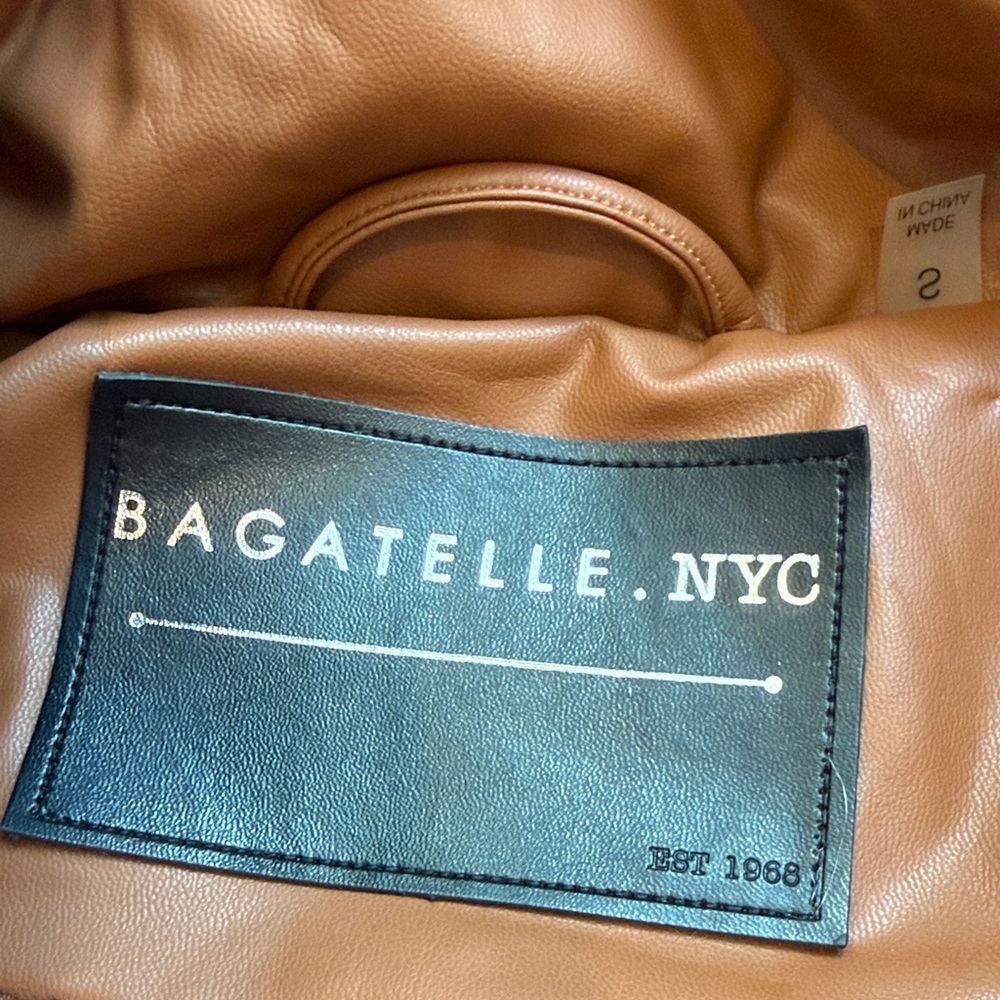 BAGATELLE Oversized Puffy Jacket in Brown Faux Leather Size Small C11-059 - Picture 3 of 8